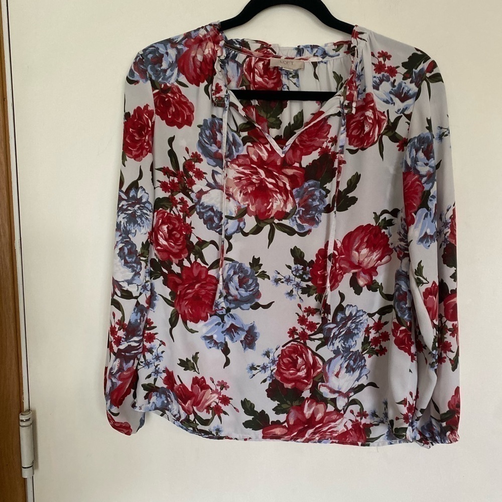 LOFT XSp floral, pop over blouse with neck tie accent